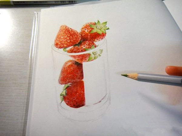 草莓杯怎么画图片