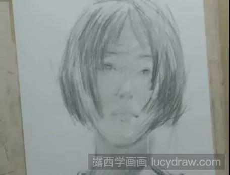 素描教程：阳光美女的素描画法