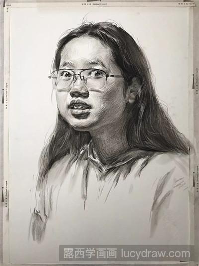 素描教程：教你画戴眼镜女青年