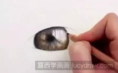 彩铅画教程：教你画眼睛