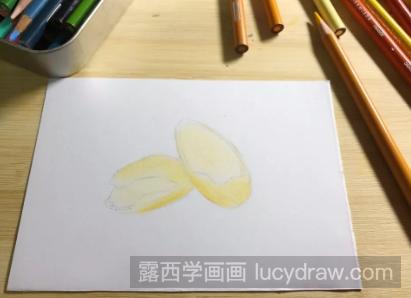 彩铅画食物：教你画逼真的杏仁