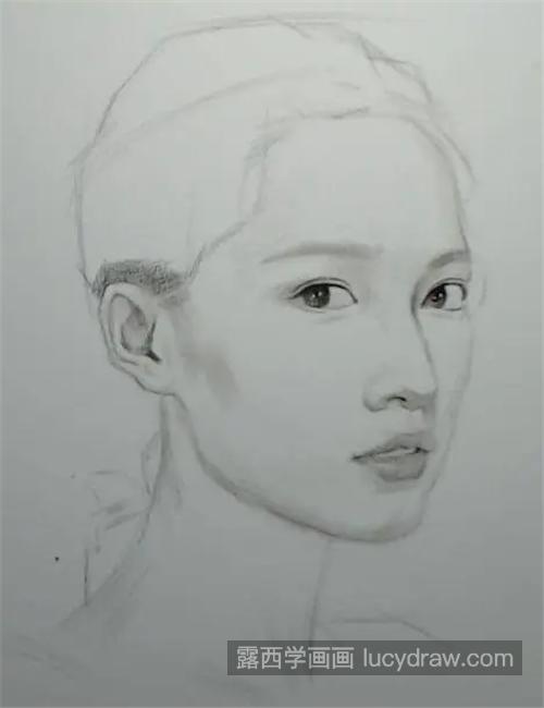 女明星李沁怎么画？详细的素描步骤有哪些？