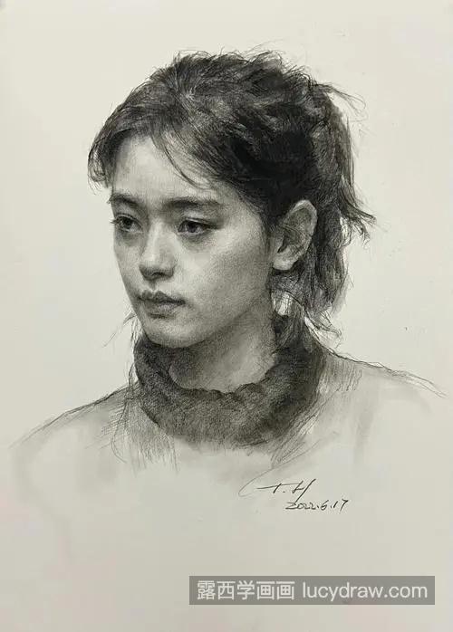 素描青年女性的绘制教程 素描女青年绘制技巧及方法