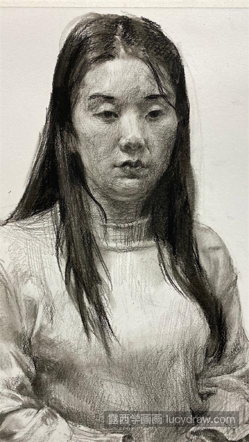 素描人物女性的绘制教程 女性人物的面部细节如何刻画